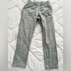 NIKE DRI-FIT BOYS SIZE SMALL